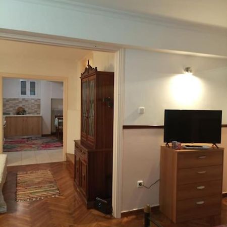 Romantic Apartment Ideal For Women! 雅典 外观 照片