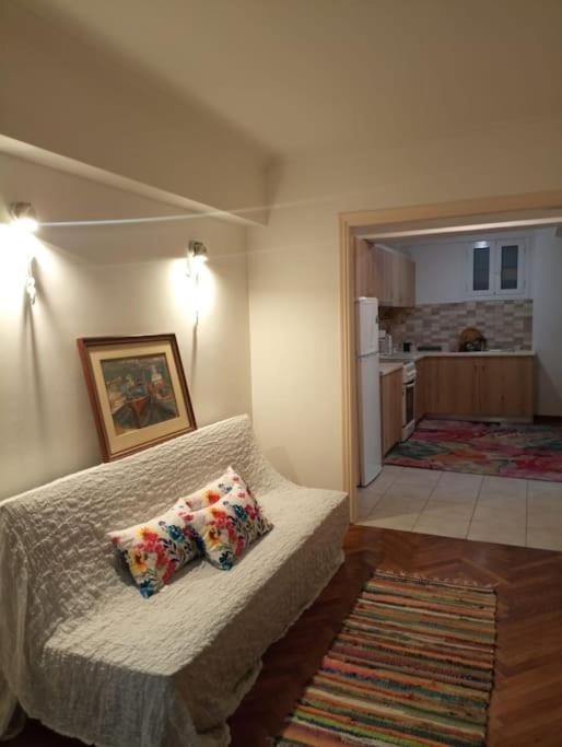 Romantic Apartment Ideal For Women! 雅典 外观 照片