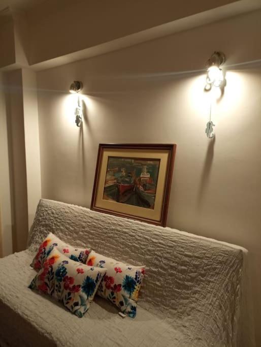 Romantic Apartment Ideal For Women! 雅典 外观 照片