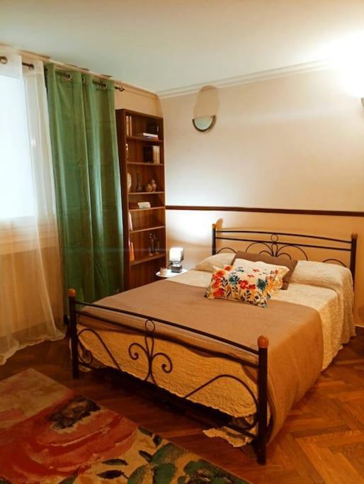 Romantic Apartment Ideal For Women! 雅典 外观 照片