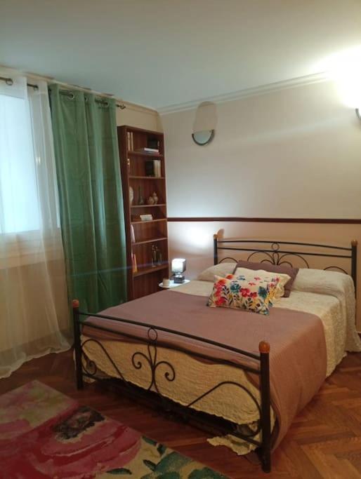 Romantic Apartment Ideal For Women! 雅典 外观 照片