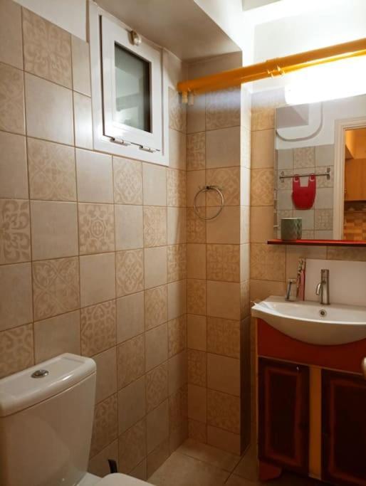 Romantic Apartment Ideal For Women! 雅典 外观 照片