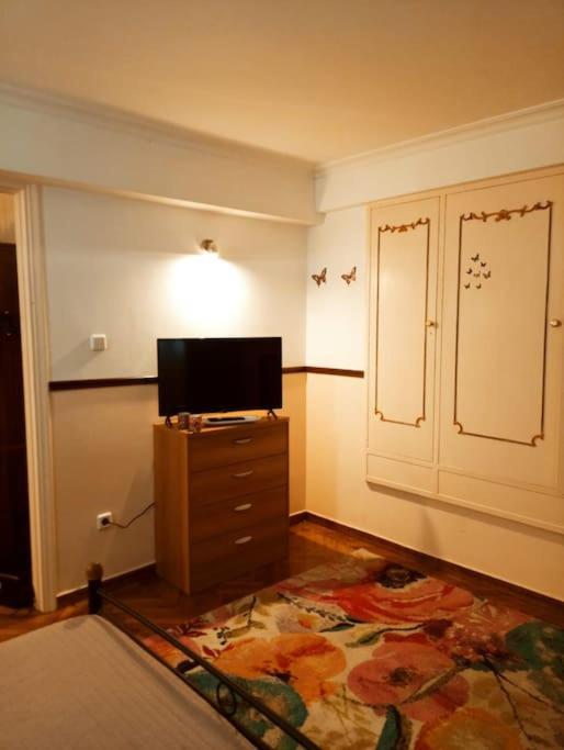 Romantic Apartment Ideal For Women! 雅典 外观 照片